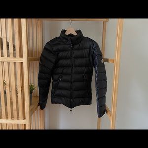 Women’s Moncler Jacket (Size Small)
